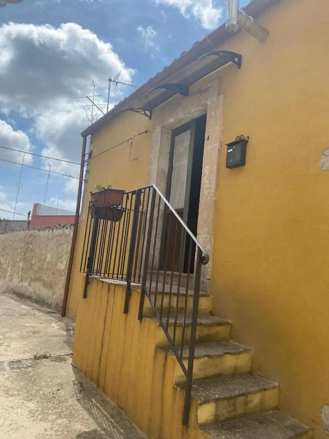 Casa Martina Villa Palazzolo Acreide 0*,